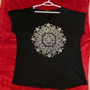 Black comfy shirt with cute iridescent design on front.  XXL